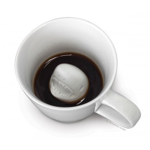 taza-de-ceramica-modelo-shark-attack-regalos-geek-fashion-16189-MLM20115304231_062014-O