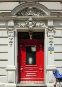 Puertas increíbles ¡En serio no lo podrás creer! 41 cool-entry-doors-7-500x698