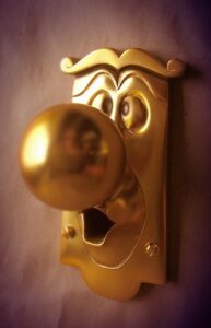 Puertas increíbles ¡En serio no lo podrás creer! 1 the-door-knob-9