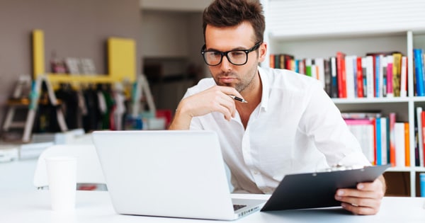 Trabaja desde casa como diseñador freelance sin morir en el intento: 7 tips 3 diseñador grafico freelance